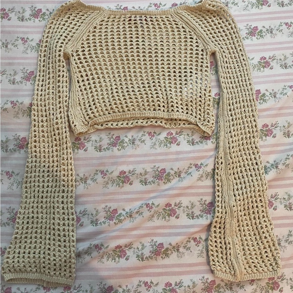 long sleeve cream crochet knit sweater/shrug